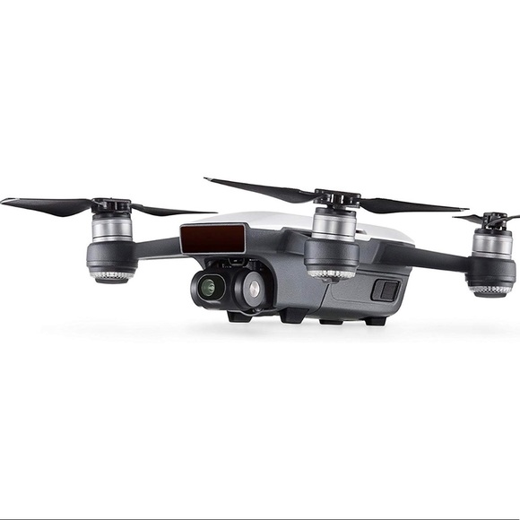 DJI SPARK DRONE - Picture 3 of 6